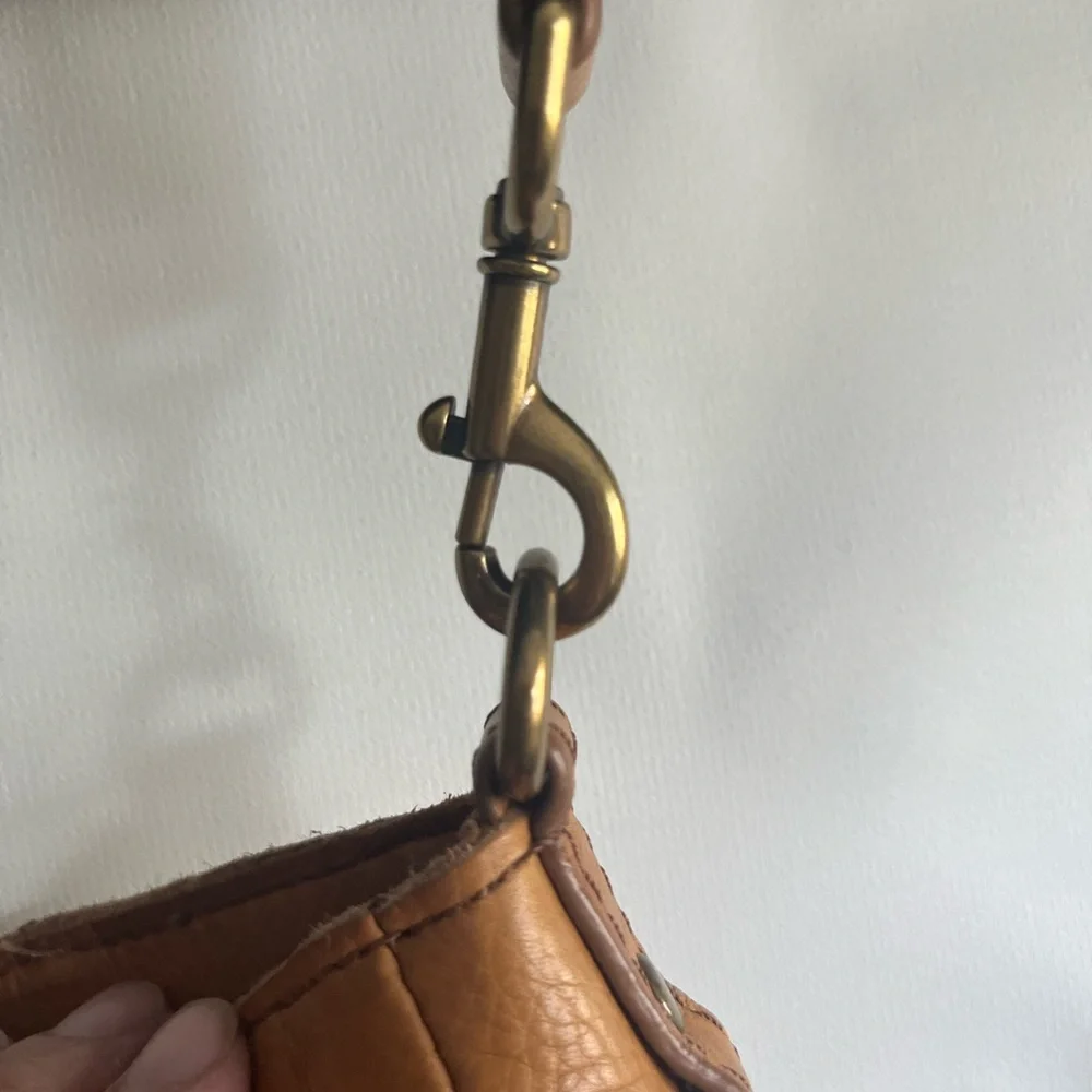 Tobacco Brown Leather Shoulder Bag by American Leather Company - Picture 3 of 6